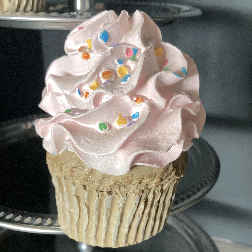Set of faux cupcakes